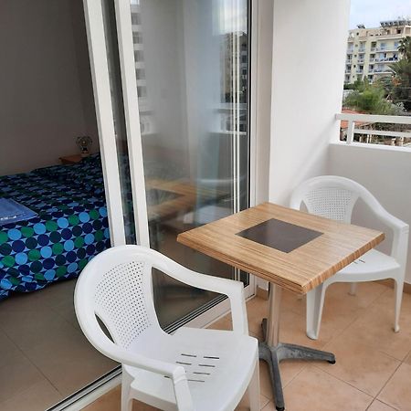 Large Apt 2 Bedrooms Sea View & 2 Balconies Larnaca Exteriör bild